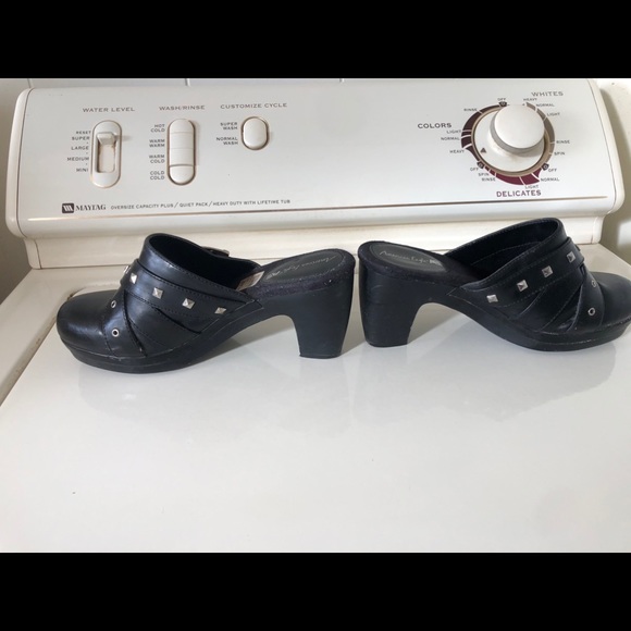 AE faux leather studded moto clogs 8.5M black. - Picture 3 of 5